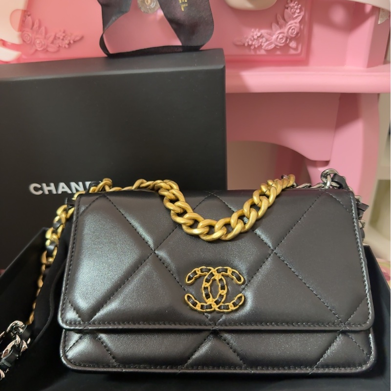🎶限時特價🎶香奈兒Chanel 19 woc黑金發財包-0
