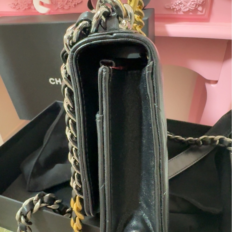 🎶限時特價🎶香奈兒Chanel 19 woc黑金發財包-3