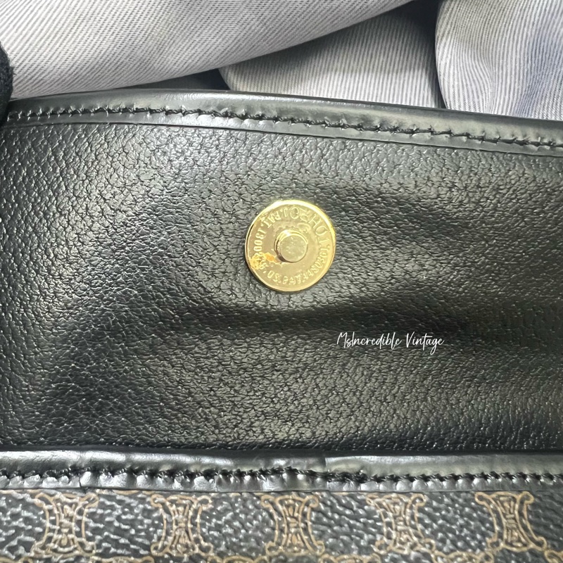 Celine細pouch (可另加配古銅金長鏈，非常搭配黑花）-17