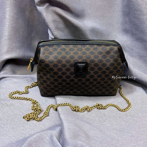 Celine 中雲朵 (可另加配古銅金長鏈，非常搭配黑花）