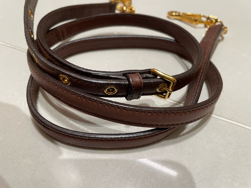 miu miu 經典皺摺款口金包-9