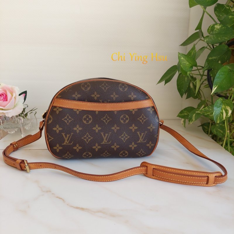 LV  Monogram 中古蘋果包🎀現品實拍 🎀 Vintage 經典花紋老花/蘋果包/柏芝包/斜背包~二手品-59