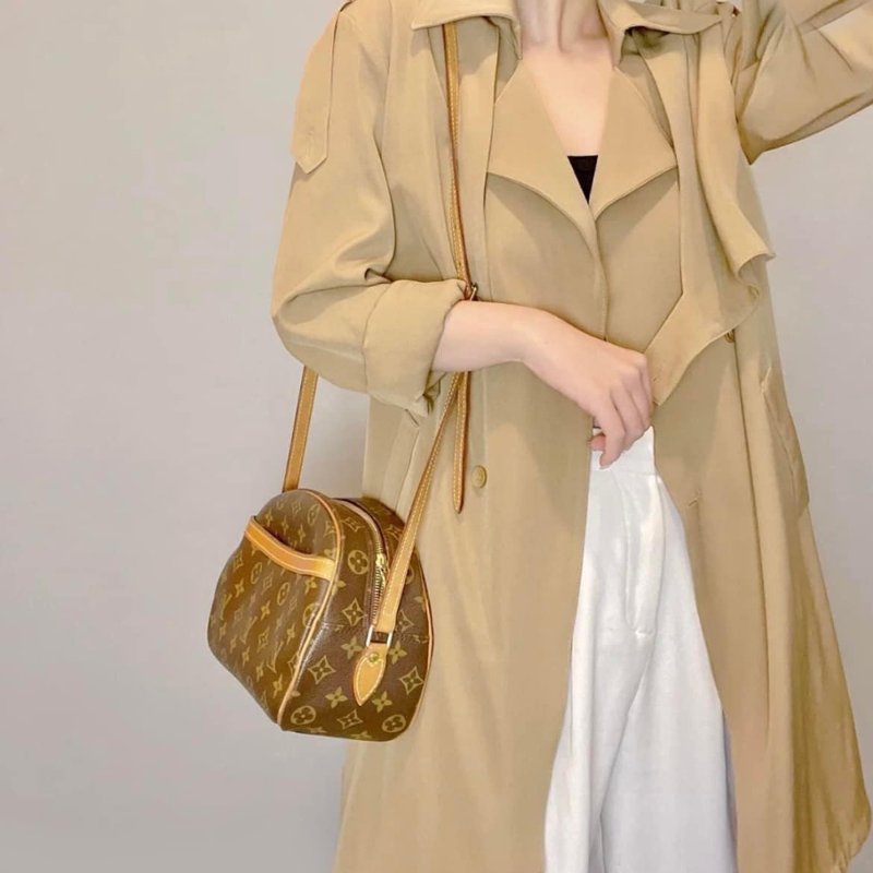 LV  Monogram 中古蘋果包🎀現品實拍 🎀 Vintage 經典花紋老花/蘋果包/柏芝包/斜背包~二手品-7