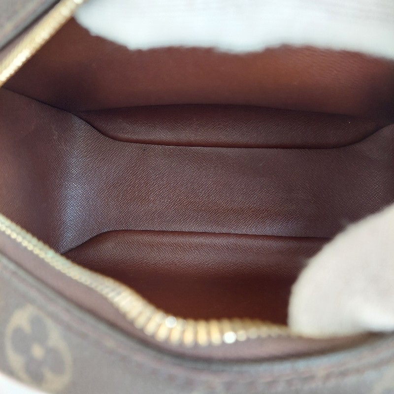 LV  Monogram 中古蘋果包🎀現品實拍 🎀 Vintage 經典花紋老花/蘋果包/柏芝包/斜背包~二手品-10