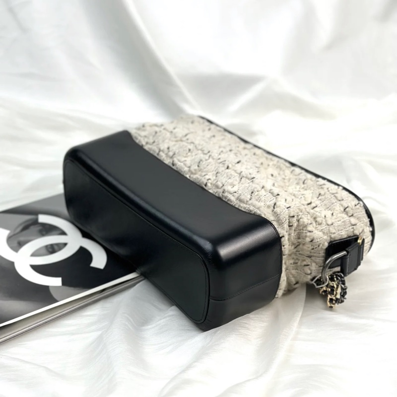 Chanel 中號 粗花毛呢流浪包-19