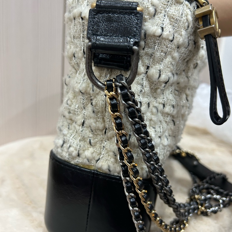 Chanel 中號 粗花毛呢流浪包-20