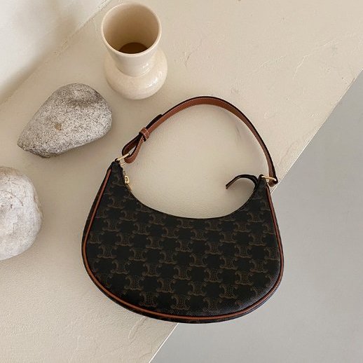 Celine 老花 Ava Triomphe 凱旋門牛角包《2024季度商品》-2