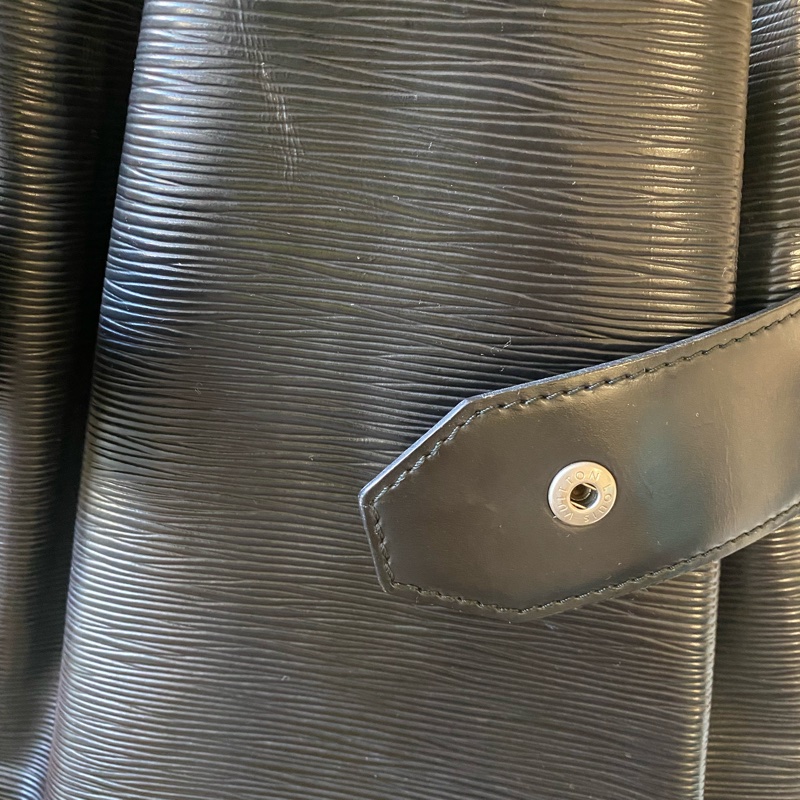 LV水波紋八角包 水桶包小號-12