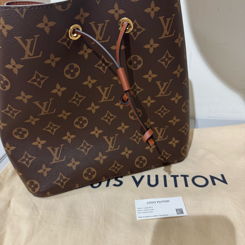 Louis Vuitton LV NeoNoe MM咖啡色老花水桶包-2