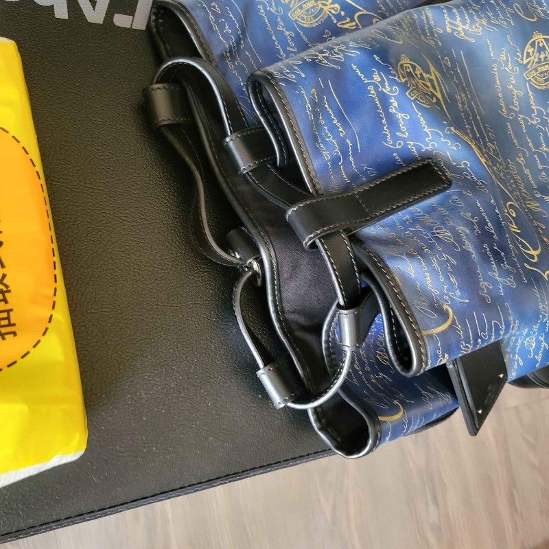 Berluti 後背包，法國原廠特別訂製，全新未使用，原價156000，附發票。-4