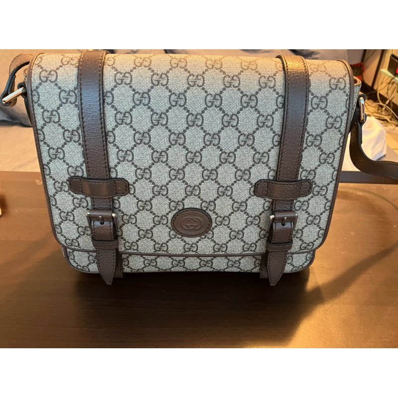 GUCCI 古馳經典GG Supreme印花帆布中性款郵差包 肩背/斜背包(卡其)-2