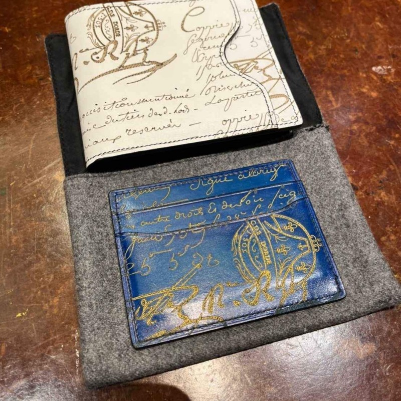 Berluti 皮夾，法國原廠特製款，全新未使用，原價65000，附發票-6
