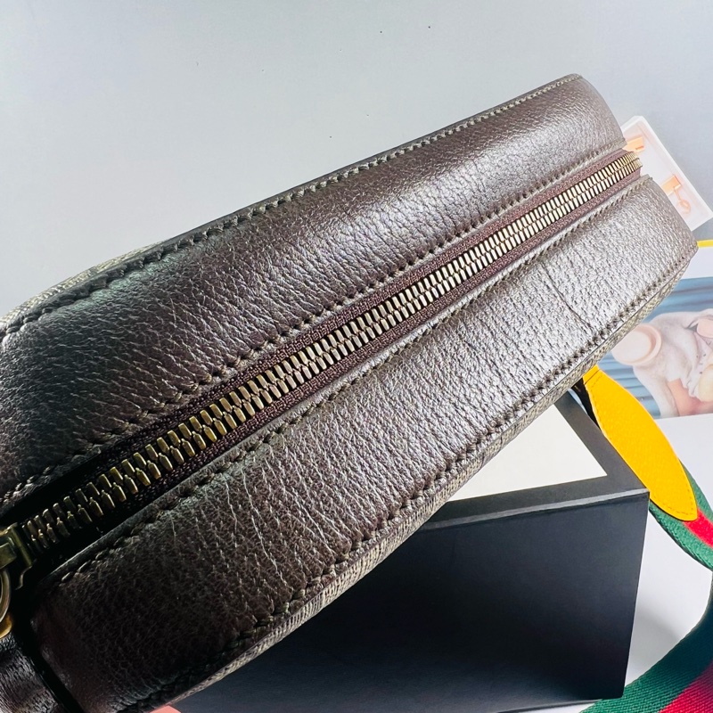 Gucci虎頭相機包-3