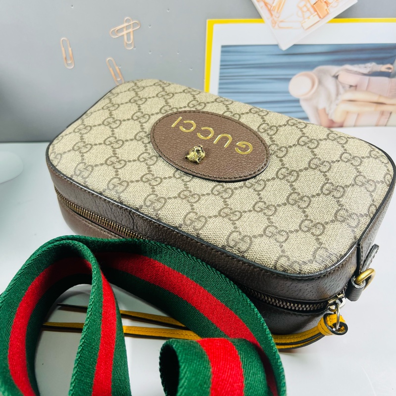 Gucci虎頭相機包-11