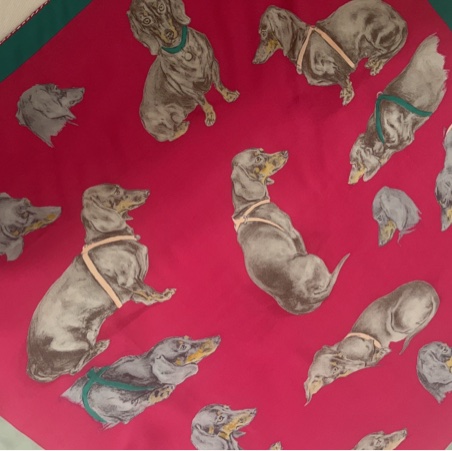 已售出 請勿下單  值得珍藏 現貨商品 全新商品 專櫃正貨 Hermes  雙面臘腸狗70*70絲巾-10