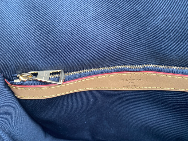 近新LV 原花Diane Monogram帆布法棍包斜背肩背包M45985-14