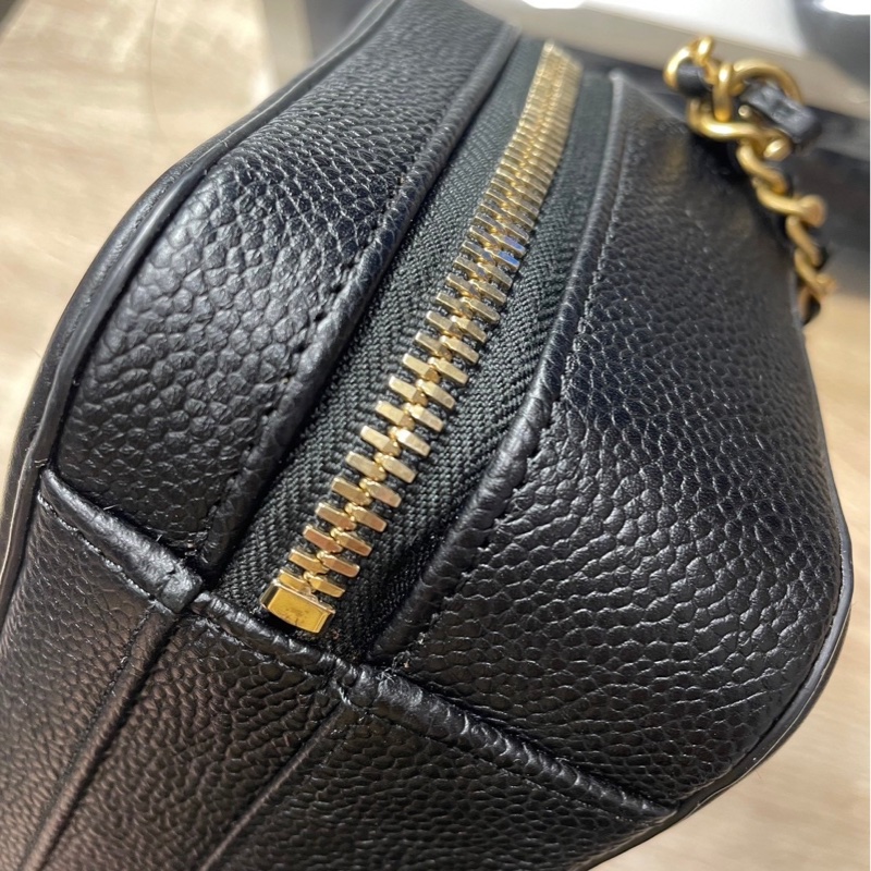 Chanel vanity case黑金粒紋牛皮大C logo化妝箱小號鏈包17cm-15