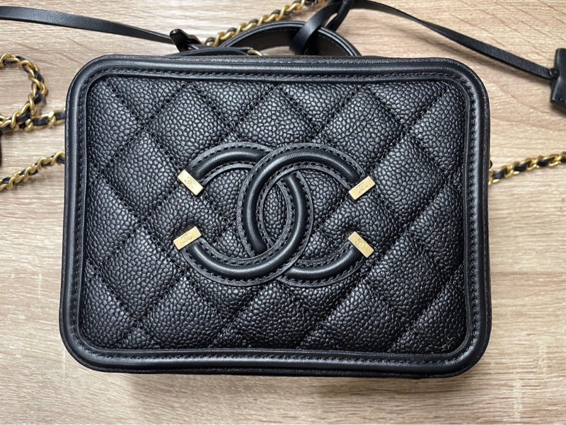Chanel vanity case黑金粒紋牛皮大C logo化妝箱小號鏈包17cm-19