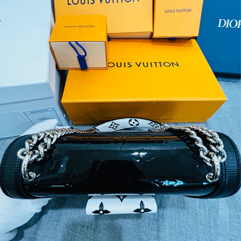 【哥吉拉精品時尚】LV 達芙妮 黑白老花款 全新閒置品-3