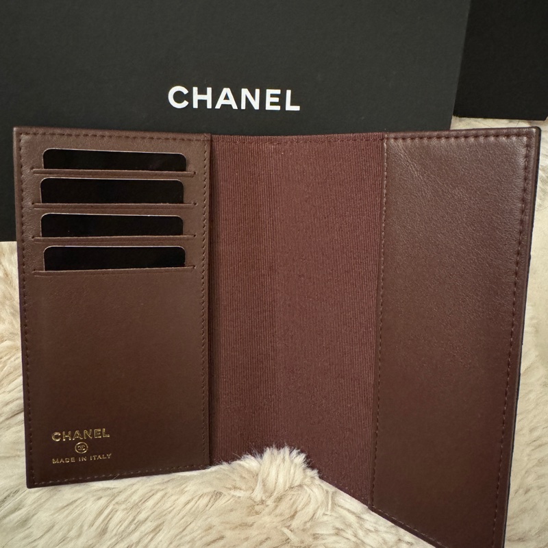 ➗台灣出 全新香奈兒護照夾 香奈兒卡包 (金釦)-2