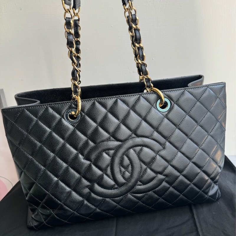 chanel黑色金釦荔枝紋GST GM-0