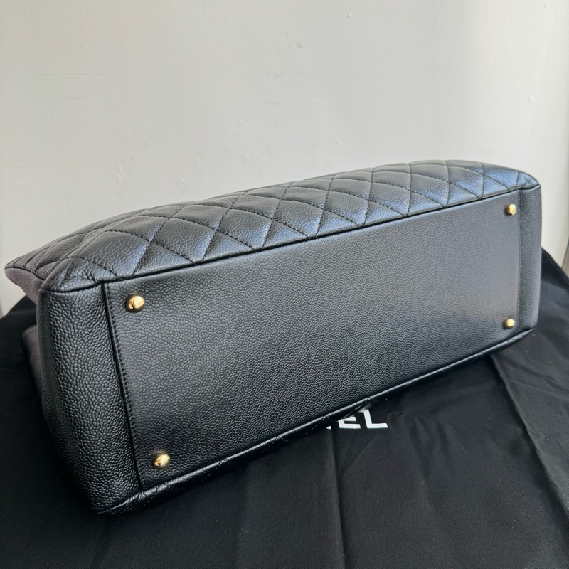 chanel黑色金釦荔枝紋GST GM-2