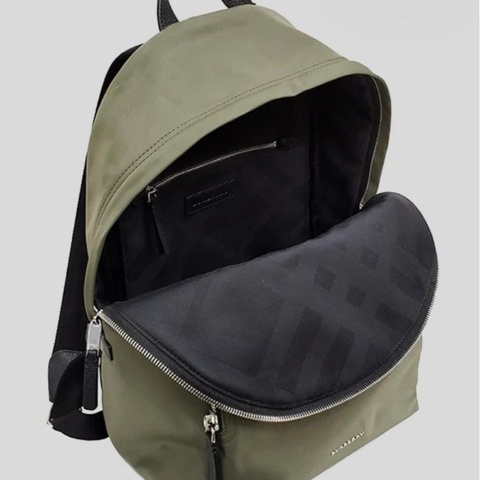 Burberry Nylon 後背包