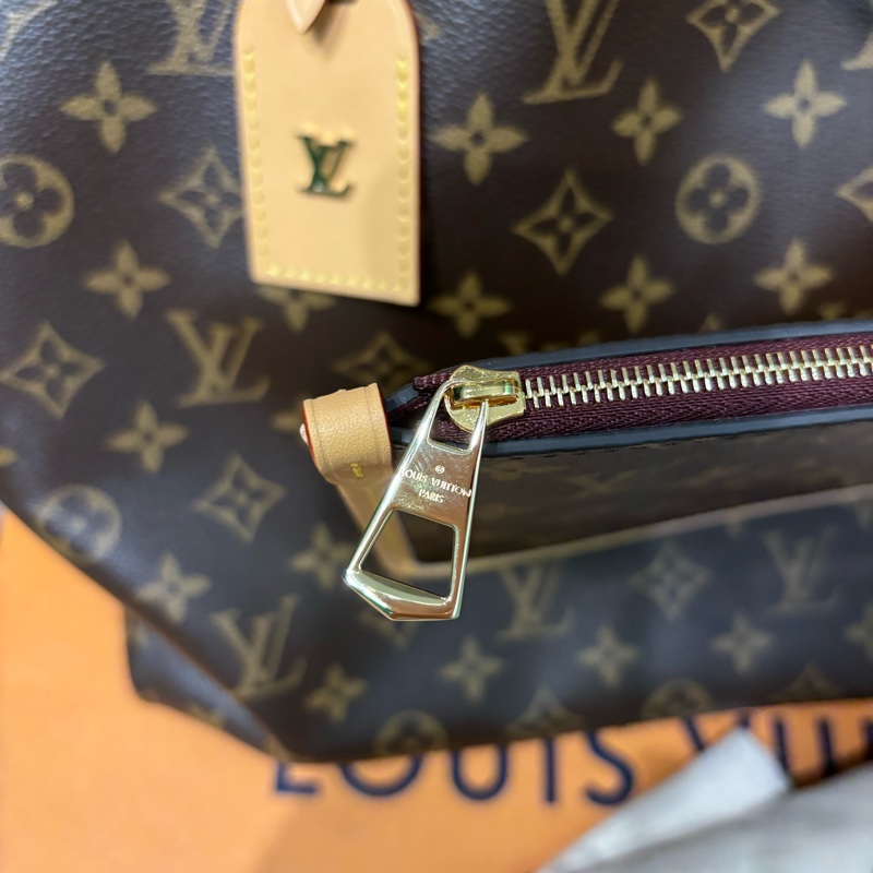 LV carryall MM-12