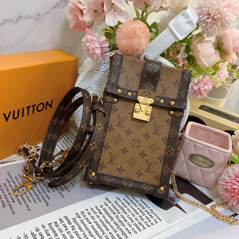 LV M67873 經典老花拼色手機鏈條包-2