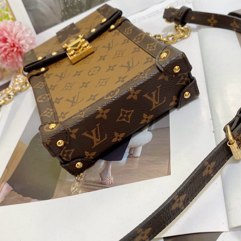 LV M67873 經典老花拼色手機鏈條包-5