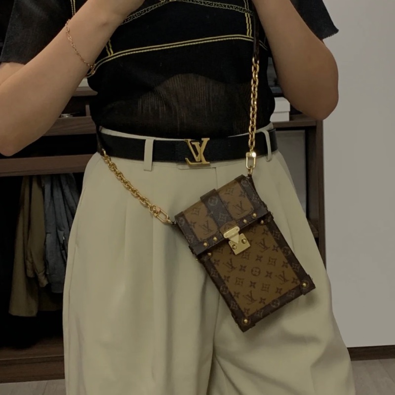 LV M67873 經典老花拼色手機鏈條包-20