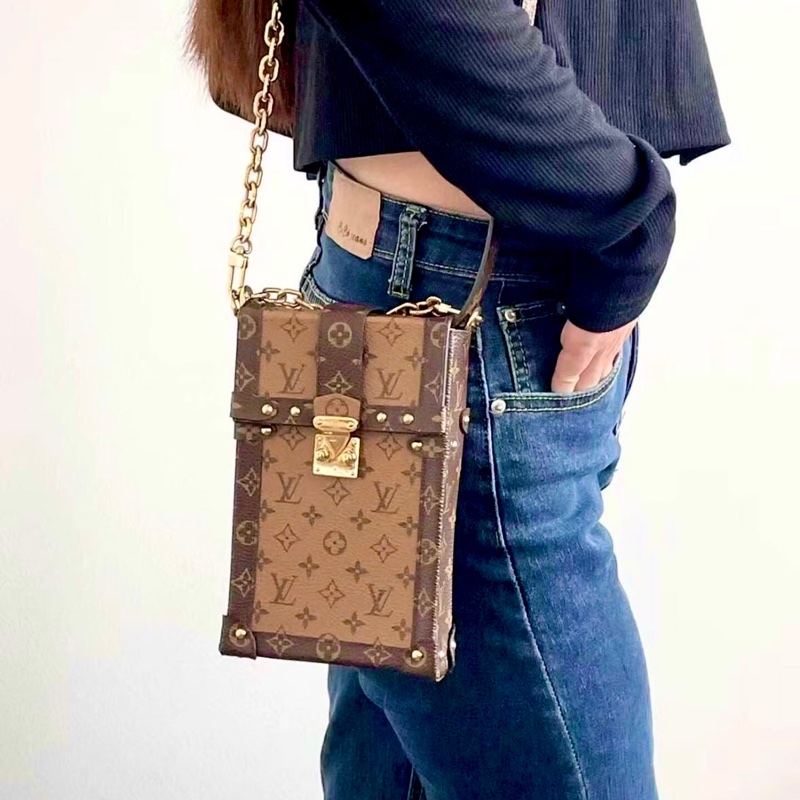 LV M67873 經典老花拼色手機鏈條包-22