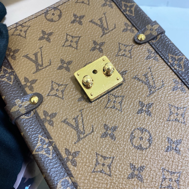 LV M67873 經典老花拼色手機鏈條包-14