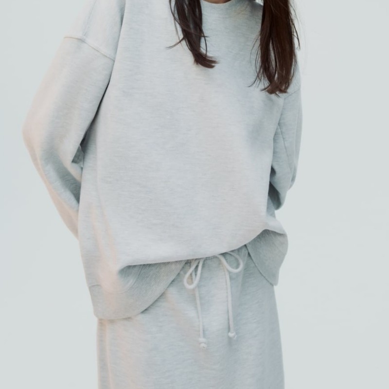 全新 ZARA高腰中長裙 ,剛買 尺寸不合 折價售,吊牌還在
顏色:深灰色-11