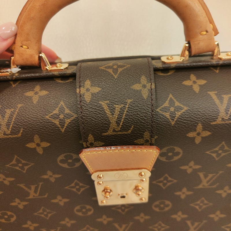 LV經典老花牛皮公事包-2