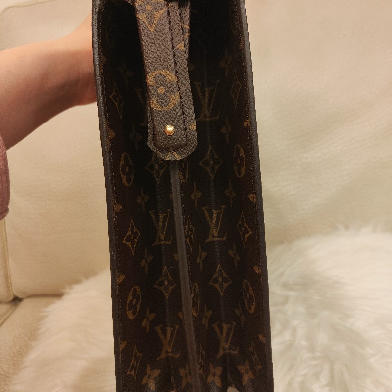 LV經典老花牛皮公事包-8