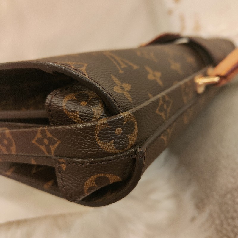 LV經典老花牛皮公事包-17