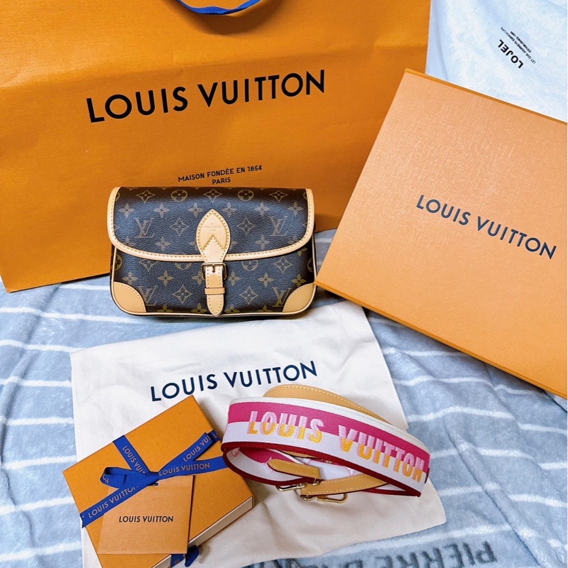 LV Diane  M45985  Monogram法棍包 斜背 帆布 側背包-1