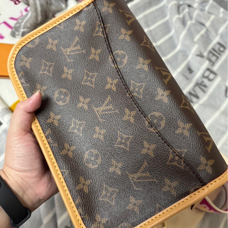 LV Diane  M45985  Monogram法棍包 斜背 帆布 側背包-10