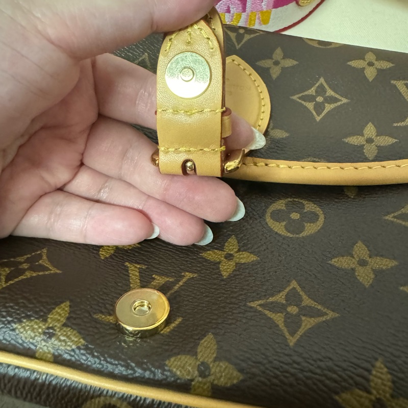 LV Diane  M45985  Monogram法棍包 斜背 帆布 側背包-17