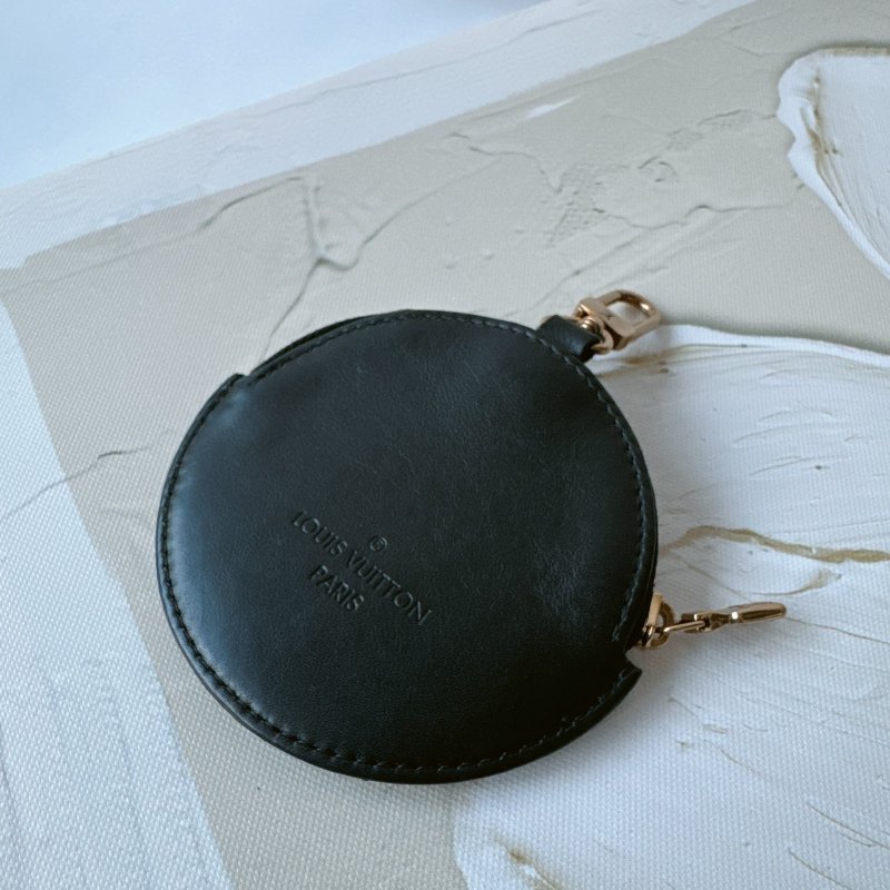 LV New Wave Multi-Pochette 絎縫小牛皮二合一斜背包 M56461-13