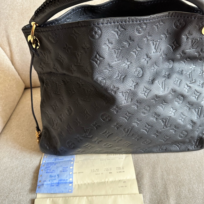 Louis Vuitton      Artsy MM  M41066-21