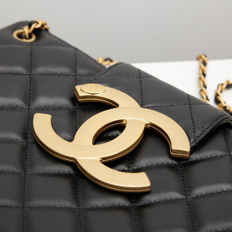 Chanel 24C 大logo法棍鍊條包-9