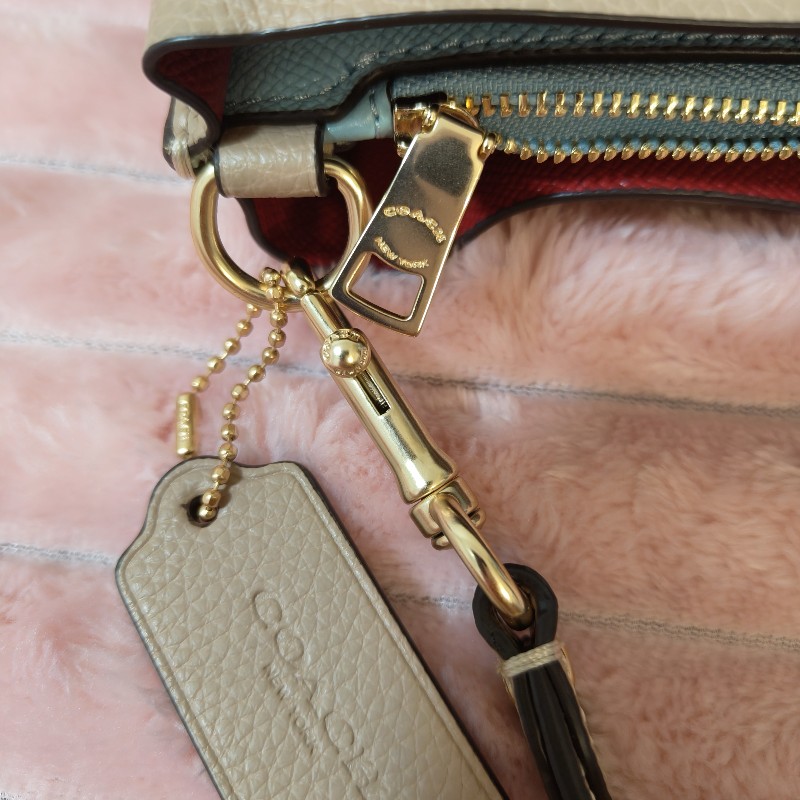 真品 COACH 灰褐色雙面皮革Mollie水桶包-16