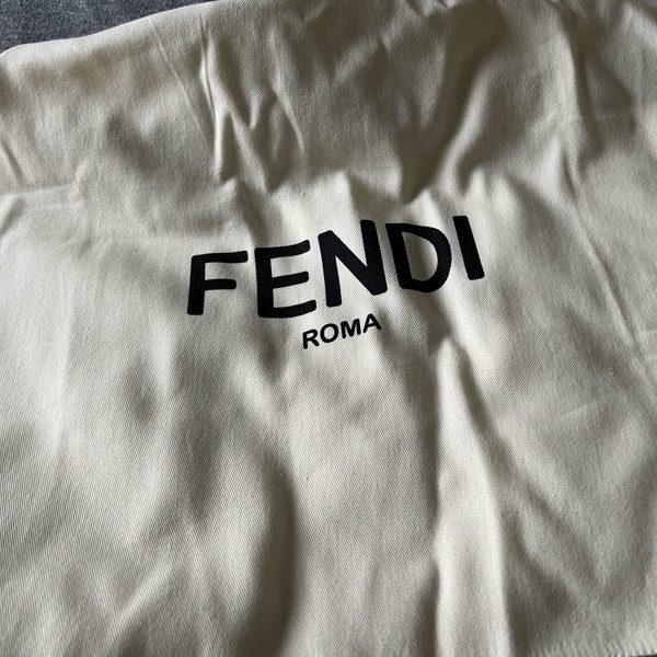 （缺貨款🎁）Fendi羊絨圍巾灰色 宋慧喬款（已賣出-8