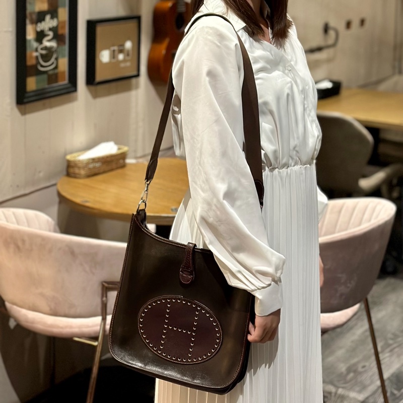 🔥稀有拼色款釋出🔥 #Hermes #伊芙琳 #Evelyne 29 烏木色 x 深棕色-1