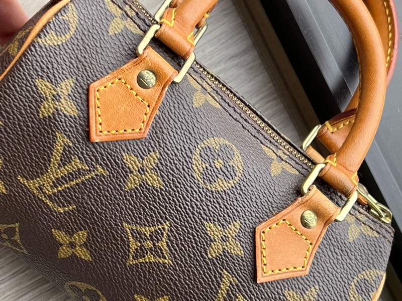 二手狀況良好 Louis Vuitton LV Mini Speedy HL-6