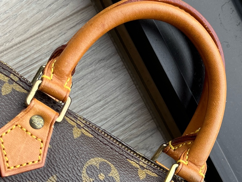 二手狀況良好 Louis Vuitton LV Mini Speedy HL-18
