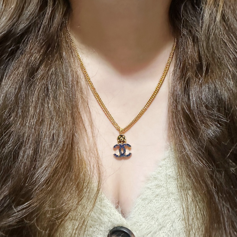 CHANEL 香奈兒 小香 24P 新款 牛仔雙C logo 金色 星星圈圈 項鍊 全新-1