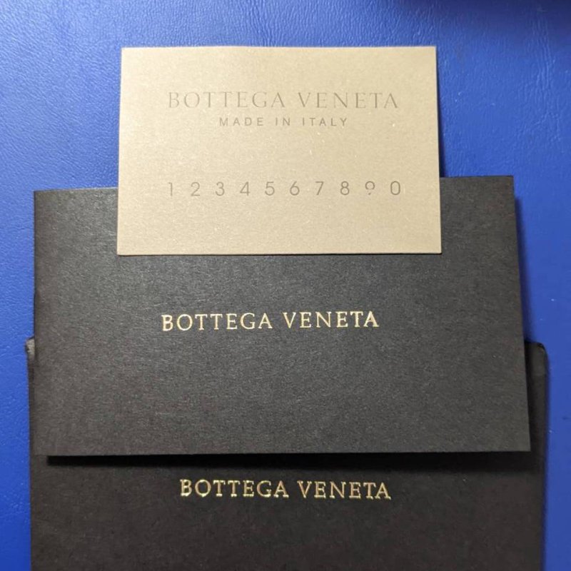 Bottega Veneta Mini Pouch 寶緹嘉mini小牛皮雲朵斜挎包-11